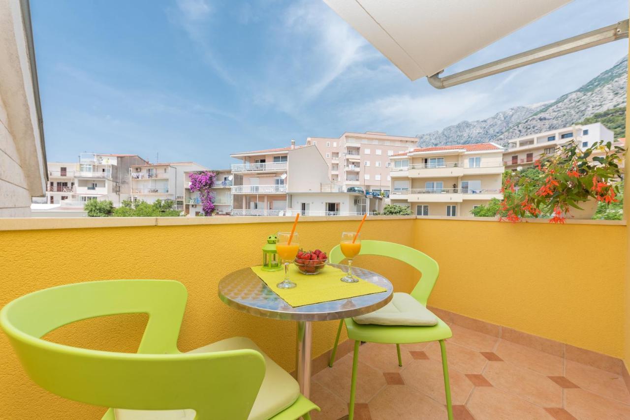Apartments Villa Vujcic Макарска Экстерьер фото