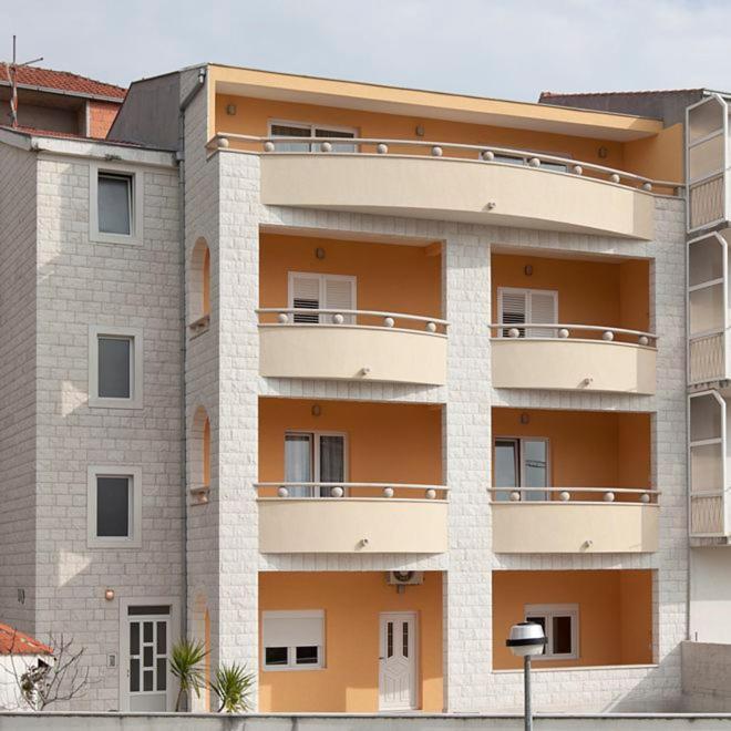 Apartments Villa Vujcic Макарска Номер фото